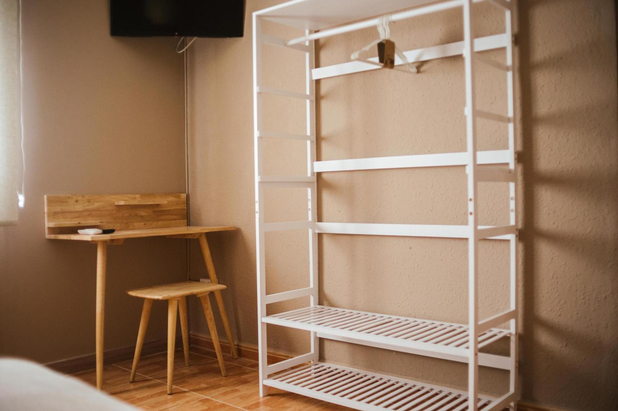 Hostal Entreolivos Badajoz Esterno foto
